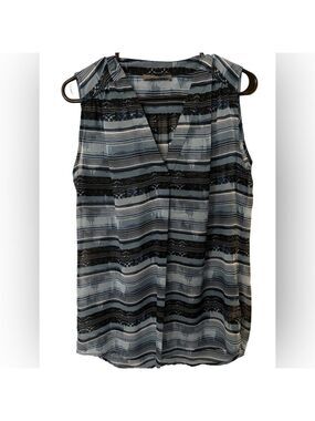 EUC Denver Hayes sleeveless blouse size small